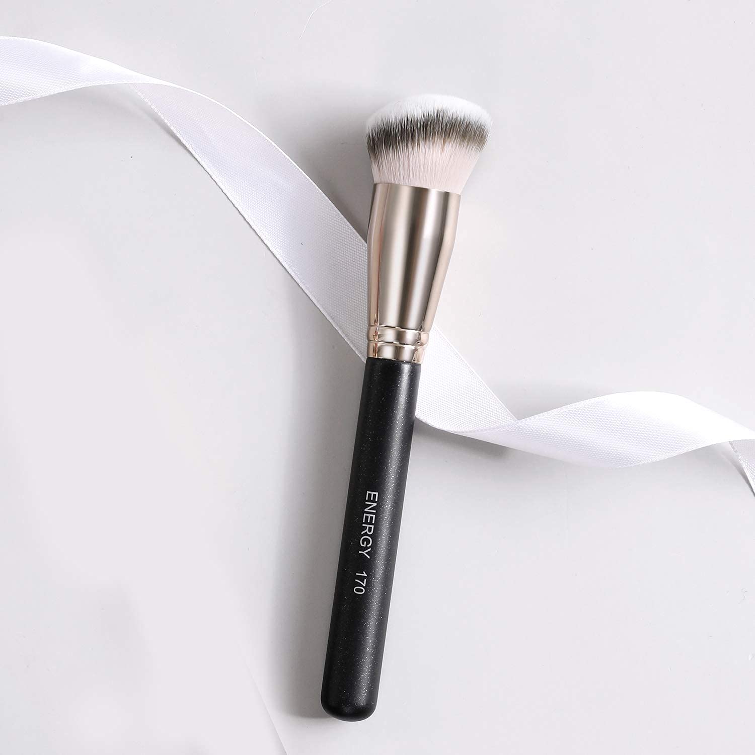 Mac Foundation Brush