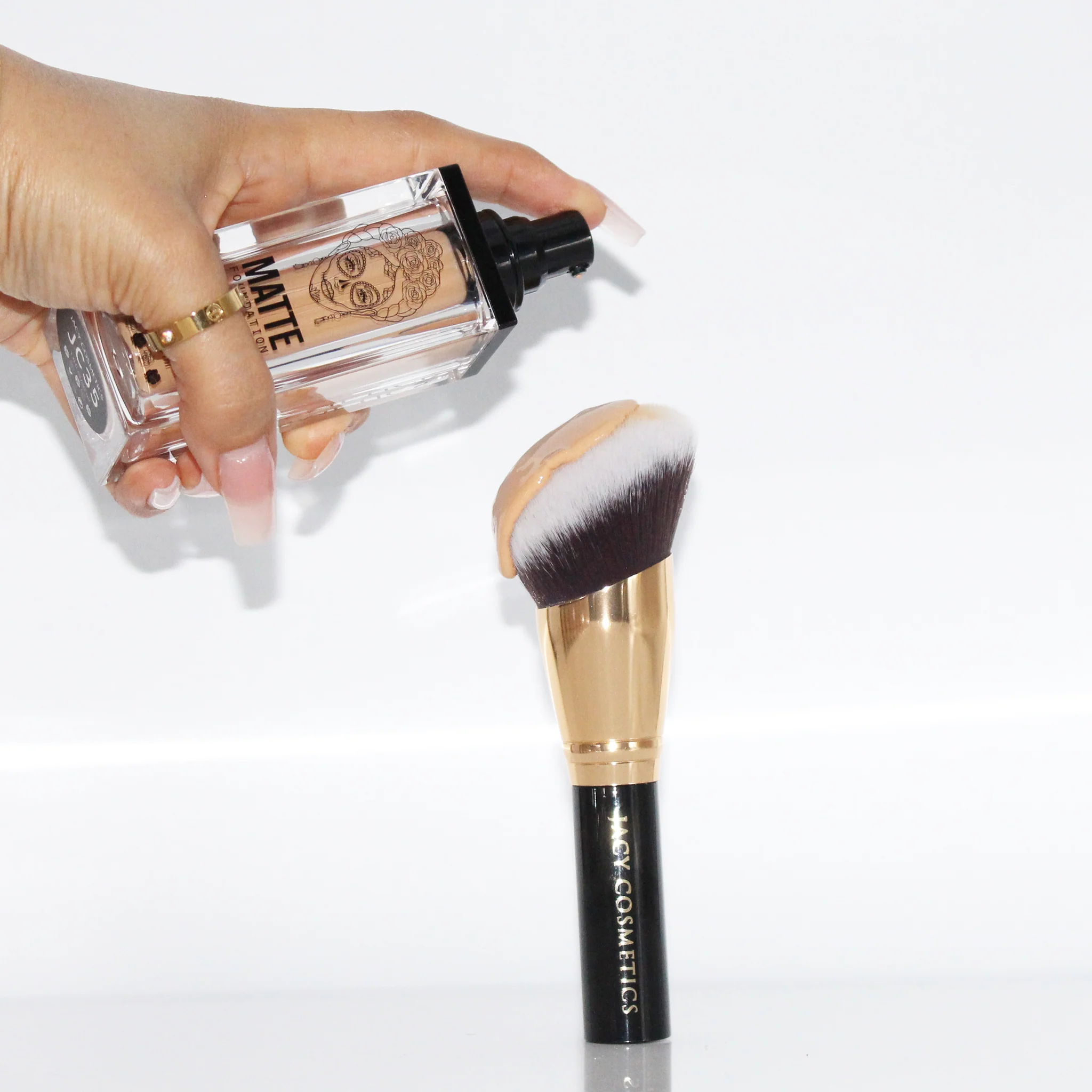 charlotte tilbury foundation brush