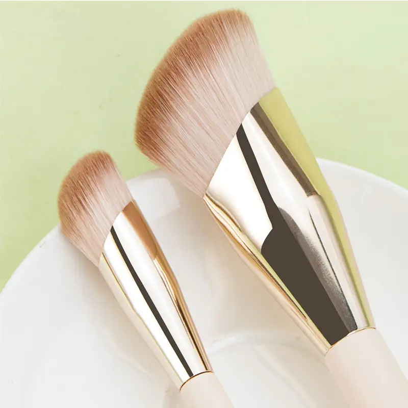 Rare Beauty Foundation Brush