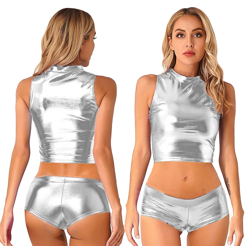 booty shorts and crop top